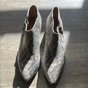 Lucky Brand Gray Ankle Booties with Pointed Toe